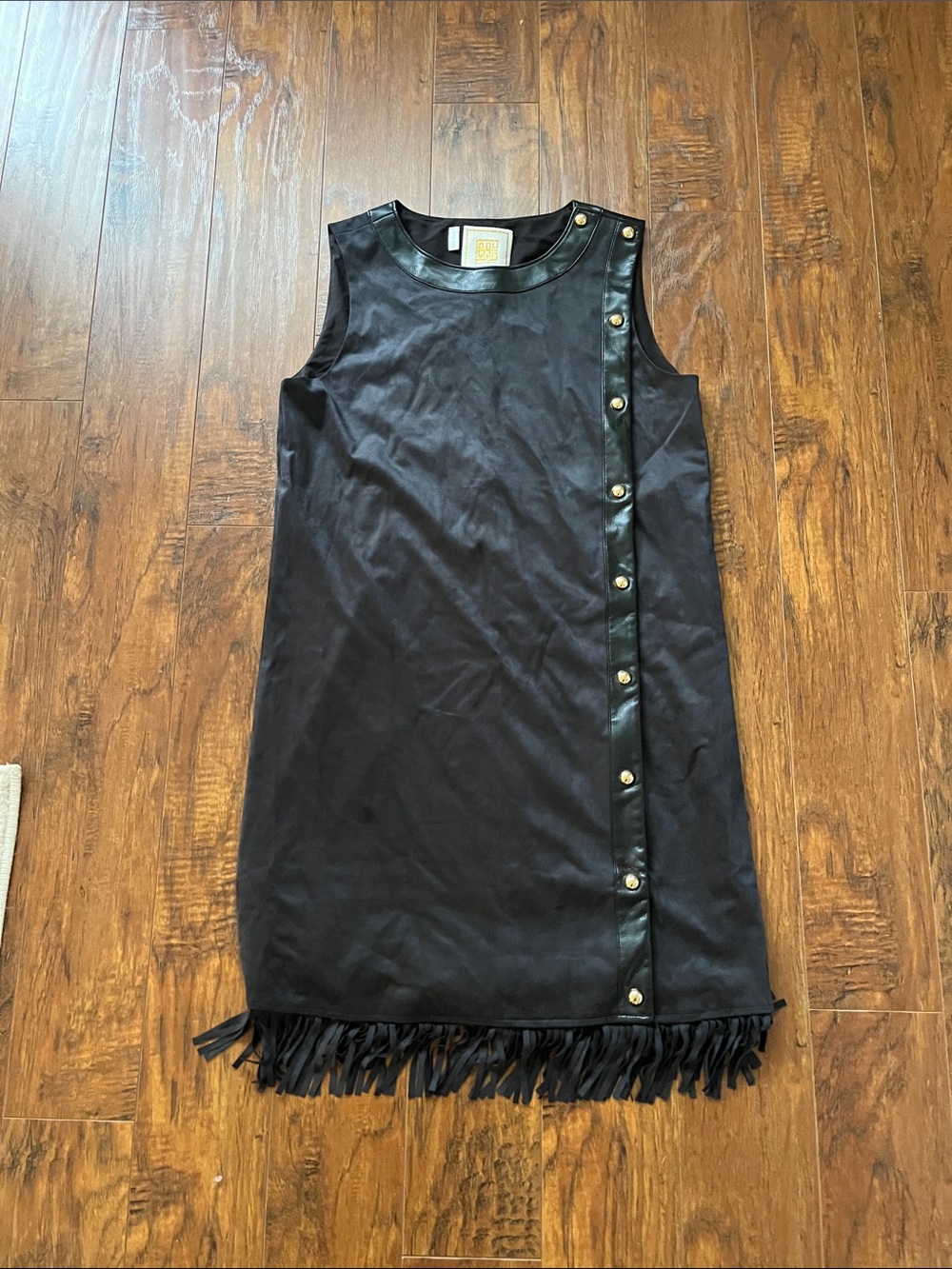 EMILY MCcarthy NWT Sleeveless Black Fringe Shift Dress with Snap-Trim Detail